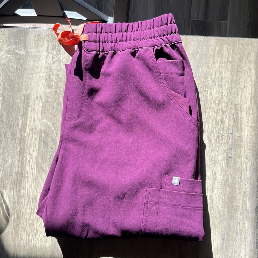 womens Deep Purple High Waisted Uman Relaxed Jogger Scrub Pants Tall/Deep Purple